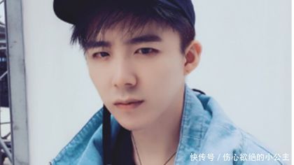 抖音男神宁哥直播被打,现场一片混乱,网友:撩妹