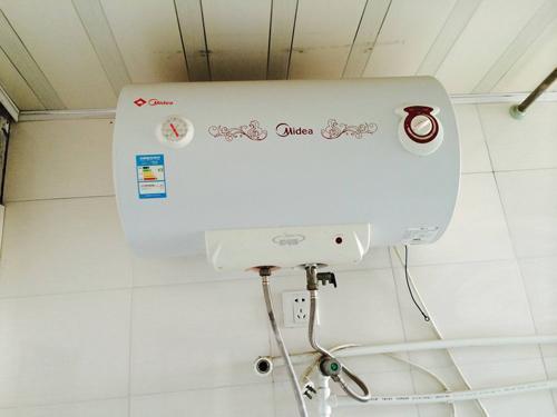 什么是电热水器的安全阀 t0146d09e1dbd4cbdfa.jpg?size=500x375