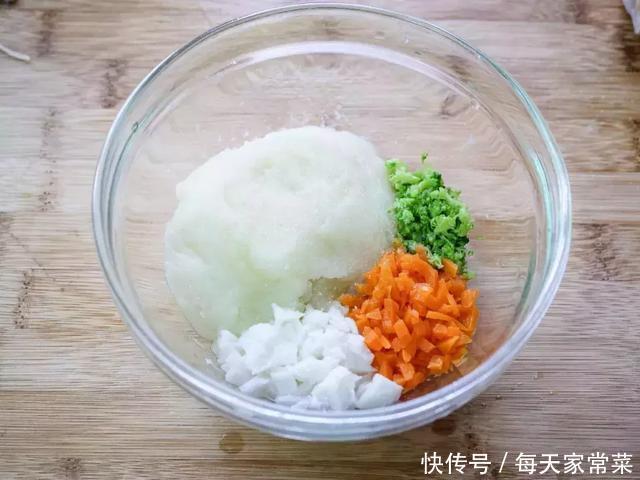 通便降火,适合宝宝的营养鳕鱼土豆饼