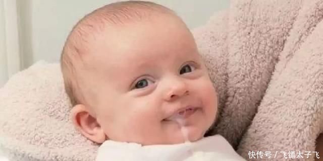 宝宝吃奶后就吐奶是有病吗?这样做可以帮助宝