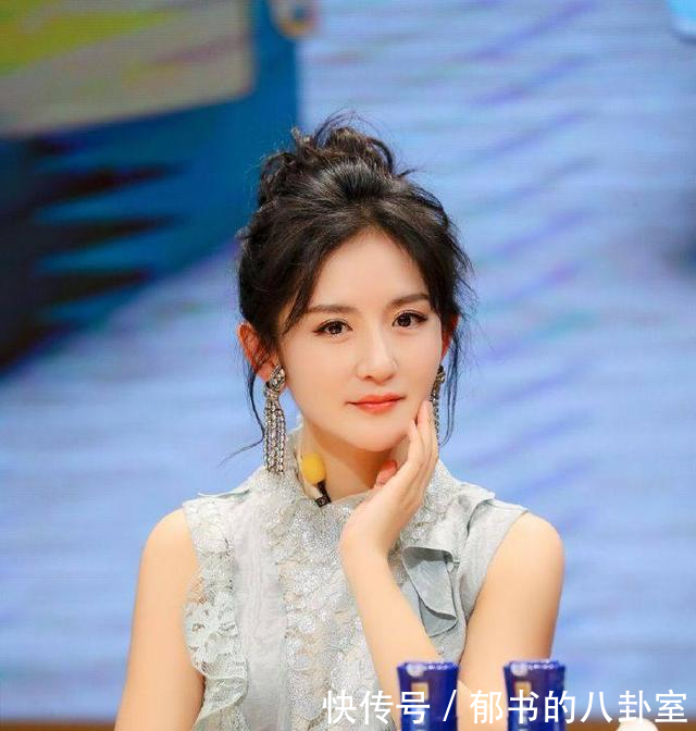 继谢娜之后,又一位明星微博粉丝也要破亿啦,网