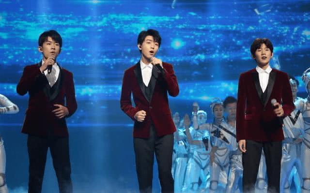 TFboys登央视唱团歌，吴亦凡、关晓彤确定加盟国庆晚会！