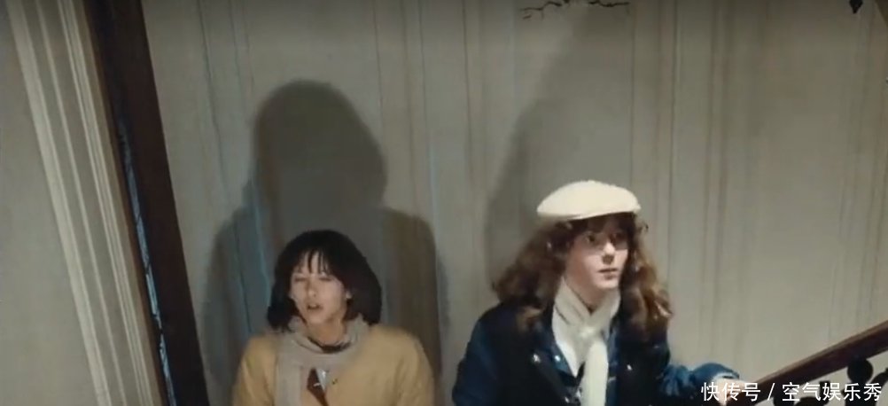 法国电影她完整版在线观看 t014d19acc2bee59e2a.jpg