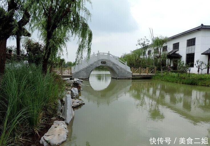安徽最“尴尬”的县级市:被邻省三面包围,逛一下就出省!
