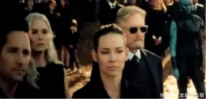 复联四:钢铁侠葬礼现身新面孔,第二代钢铁侠人