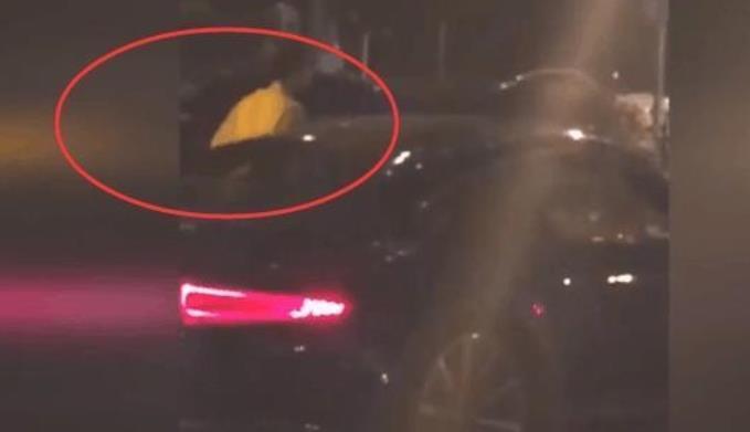 女子深夜主动搭讪土豪车主,女子正要上车,看见副驾驶车窗后十分尴尬 菲律宾太阳城
