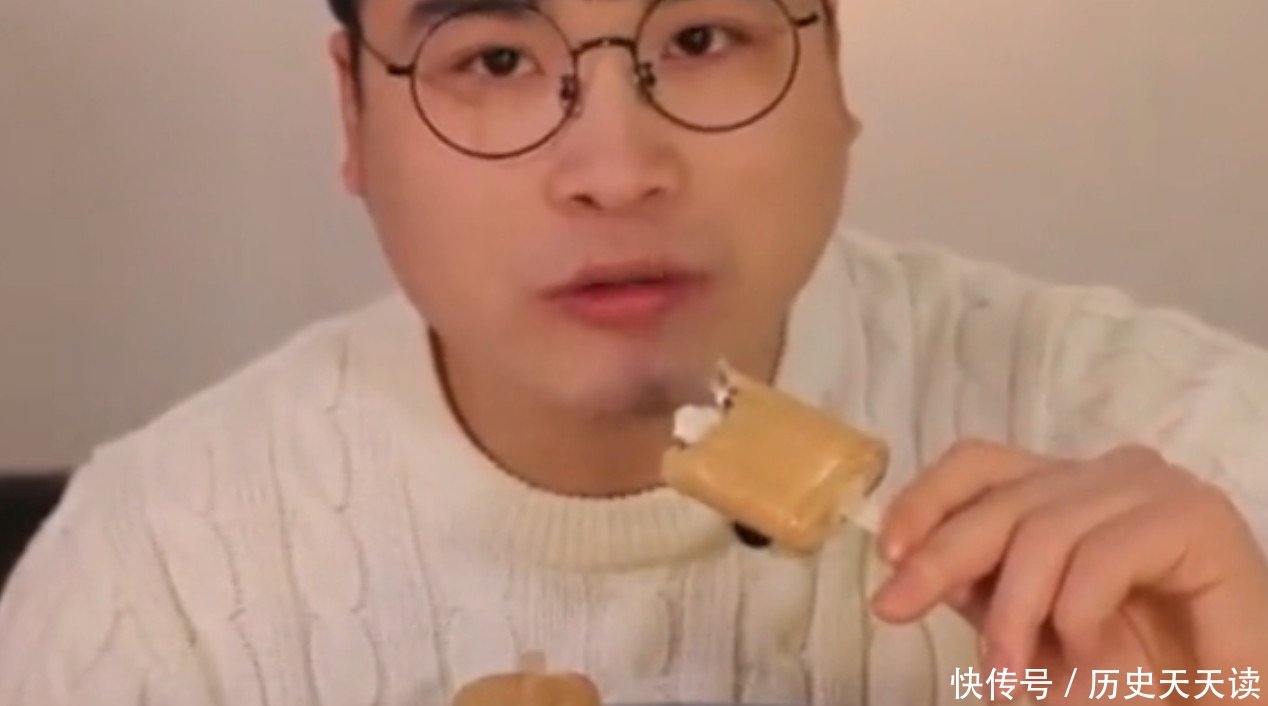 韩国胖哥挑战吃牛奶冰淇淋,一根咬成两口,网友