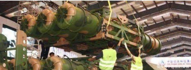 这国曾经 倾家荡产 来帮助中国,如今没钱买导弹