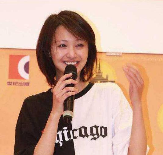 郑爽留长发比她长胖还有魔力 像换脸!