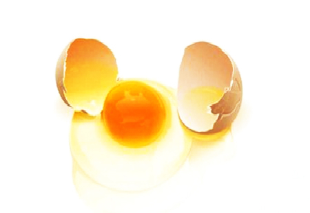 皮肤晒黑别着急,蛋清敷脸让你白回来