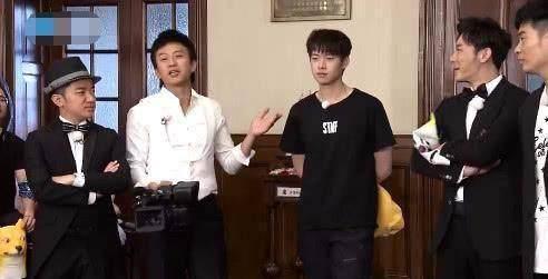 跑男下跪,baby亮相收官,鹿晗泡面头,邓超竟惊艳短中气质发型淑女2018图片