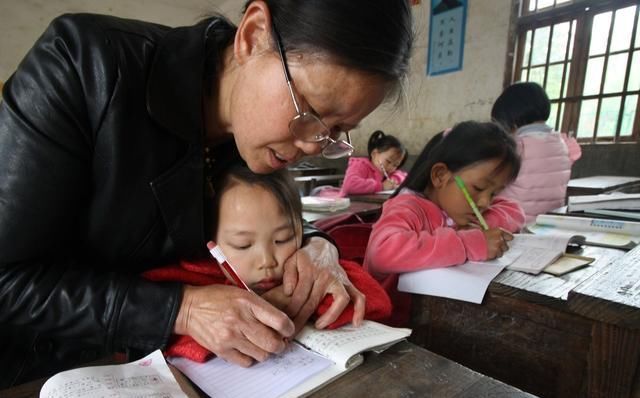 距离教师资格证笔试还有35天,这三种人已经被