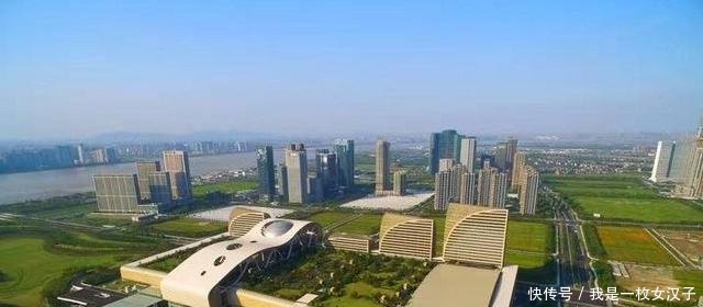 杭州将医院、高校、交通都往这里搬,杭州在布