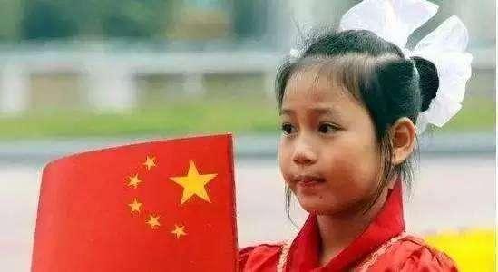 最崇拜中国的国家,长相和中国人一样,国旗也模