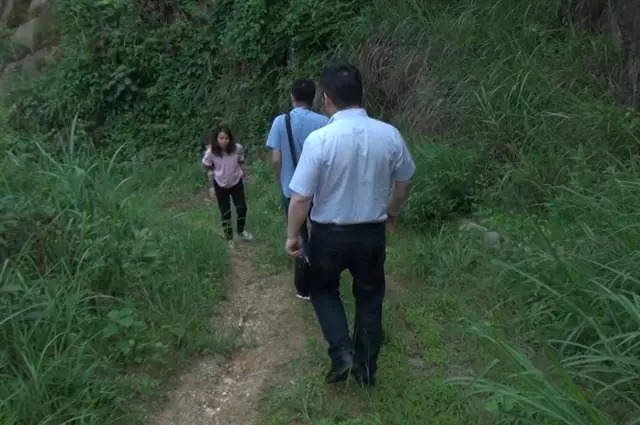 【转】北京时间 杭州街头母亲脚踩女儿的原因查明 真相让人落泪 - 妙康居士 - 妙康居士~晴樵雪读的博客 【转】北京时间 杭州街头母亲脚踩女儿的原因查明 真相让人落泪 - 妙康居士 - 妙康居士~晴樵雪读的博客