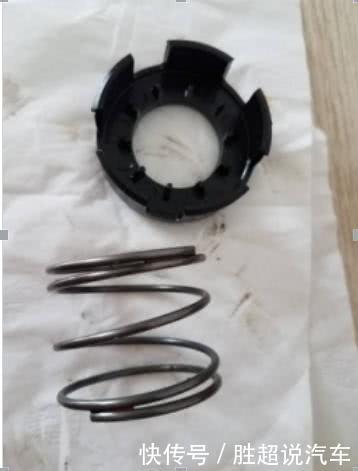 加速发动机嗡嗡响 t015df85d942652a89a.jpg