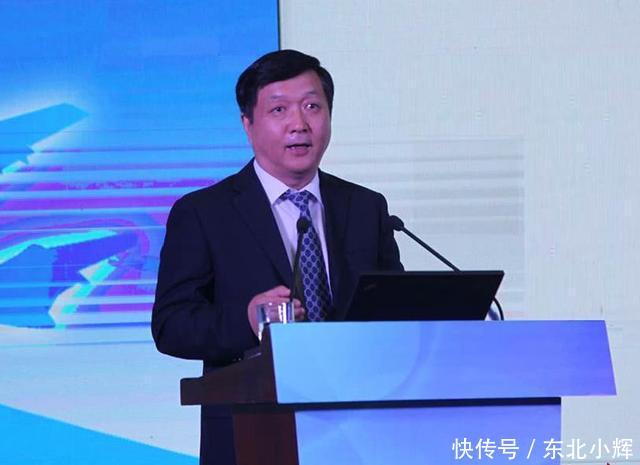 歼-20战斗机总设计师在作主题演讲时表示