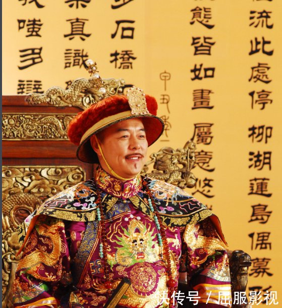 他是皇帝专业户,花10年入英国国籍,结婚一年