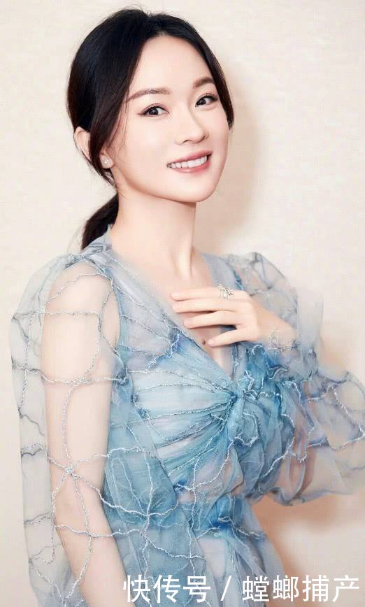 出生于北京的六位女明星,个个气质出众,最后一