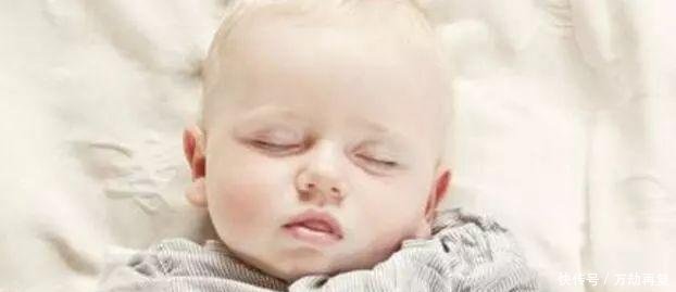宝宝睡觉出汗是怎么回事每一个宝妈都要知道的