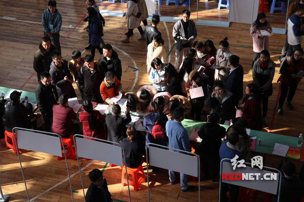 衡阳:心系民教情 送岗进高校