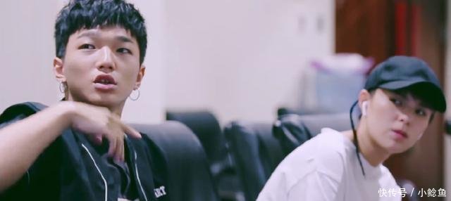 Yamy假装晕倒被斯外戈唤醒,徐梦洁调皮现身吓