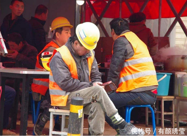 一天300元,农民工都懒得不想干活?农民说出2
