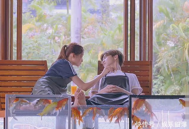 《甜蜜暴击》鹿晗游泳,衣服也穿太多了吧?网友