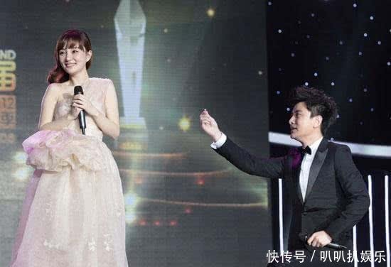 向佐求婚郭碧婷成功!娱乐圈有哪些浪漫求婚最