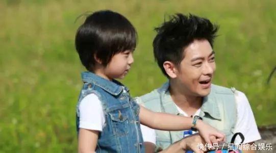 释小龙林志颖合照惹回忆杀,同为童星一个收入