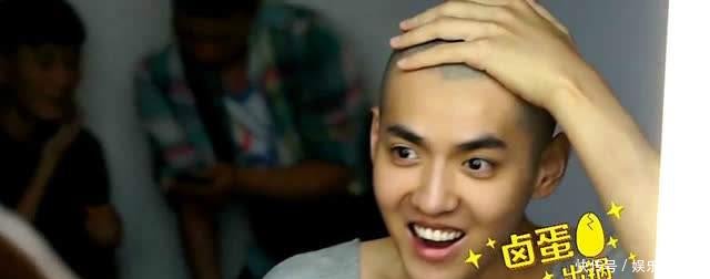 人家唐嫣的字都入汉仪字库了, 关晓彤写福字被