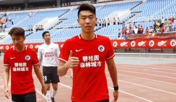 搞定1.5亿先生+5000万欧报价外援!中超土豪终