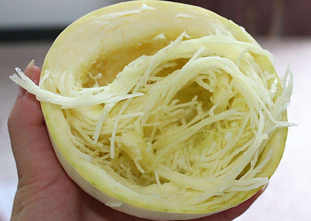 买回家一个哈密瓜,切开之后都是方便面,找卖家