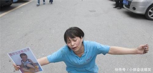 4岁男孩幼儿园午休后奄奄一息,查看监控后,母