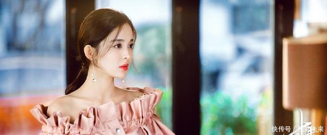 先后合作了古力娜扎迪丽热巴,窦骁评价娜扎可