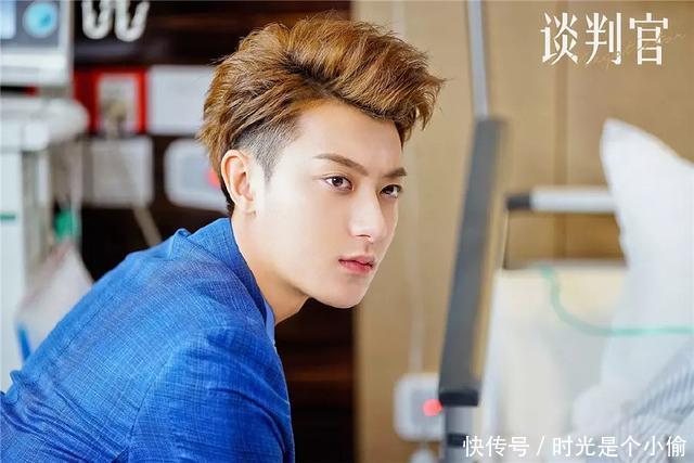 继《谈判官》后又一都市剧,男主比黄子韬帅,女