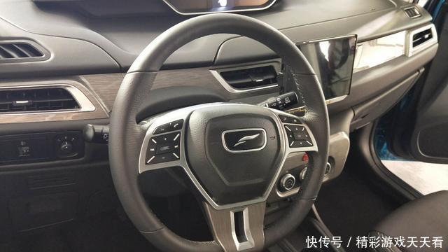 纯电动北京赛车SUV迈入500公里时代,云度1P