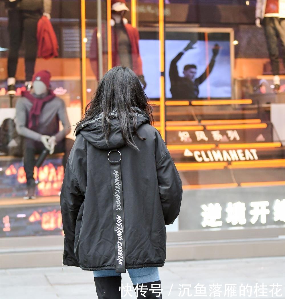 高跟过膝靴, 秋冬里的时尚美女最喜欢的单品