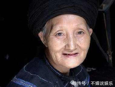 中国目前唯一健在的压寨夫人,年近百岁,年轻时