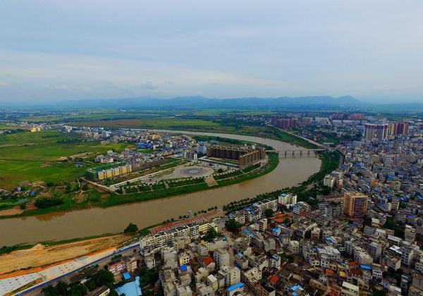 2016年7月10日,飞阅南宁市邕宁区中和乡那例村火龙果种植基地.