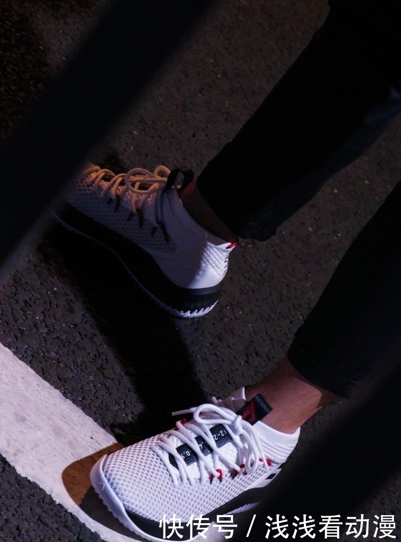 球鞋测评 | 低价好球鞋, 利拉德4代