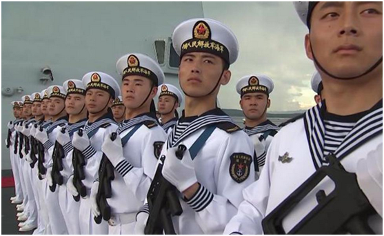 水兵服是海军士兵最有特色的服装之一,虽然世界上各国海军服饰要有