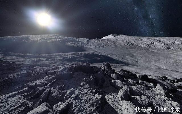 距太阳最近的行星水星,其昼夜温差达到610℃,为太阳系内最大