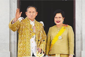 泰国国王普密蓬去世 享年88岁