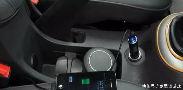 开车抽烟扣分吗