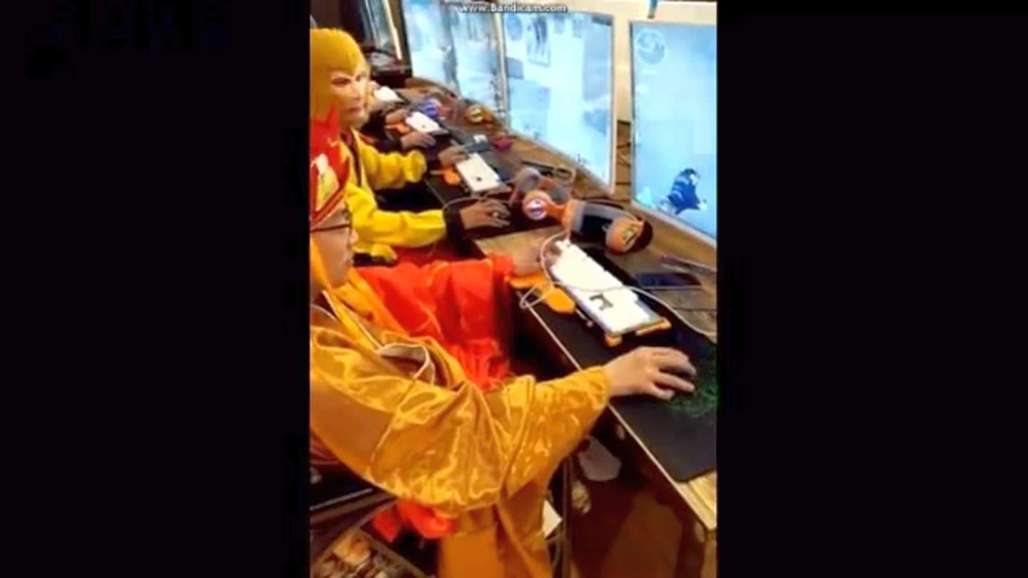 笑傲江湖 贾冰团队将讽刺小品进行到底《裁员