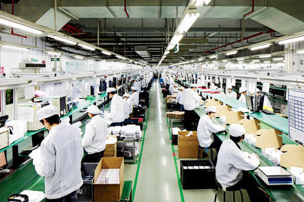 富士康陷招工难,血汗工厂高薪招聘为何引来一