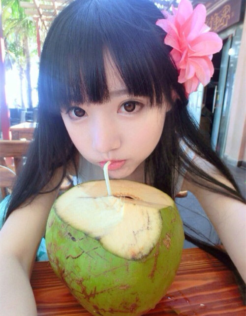 <em>漂亮女生</em>带字头像:13岁<em>漂亮女生</em>图片:<em>漂亮女生</em>