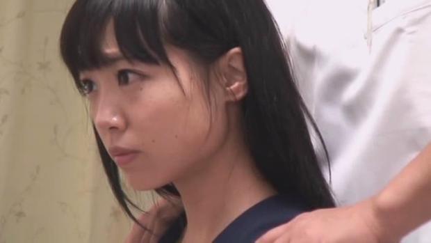 <em>部活少女</em>専门マッサージ治疗院女主角名字?