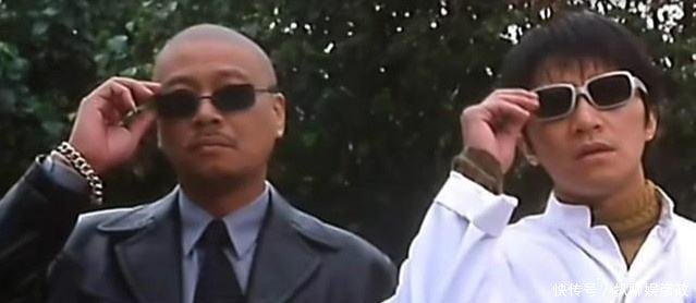 星爷经典搭档吴孟达,深夜发动态,这几张照片惹